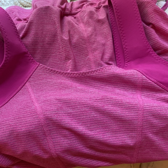 🍋🍋 Lululemon Pink Adjustable Bottom Tank Top Size 6 - Picture 10 of 10